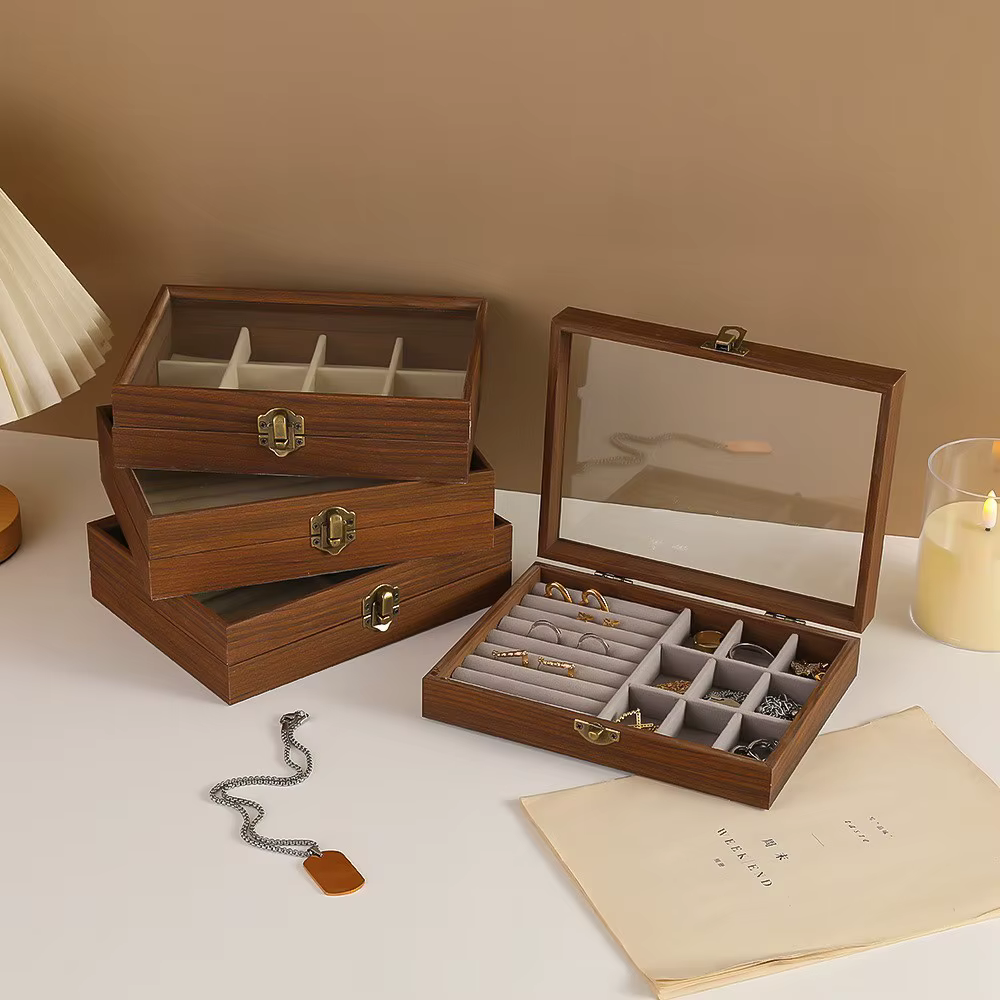 Boîte à bijoux en bois avec couvercle en verre