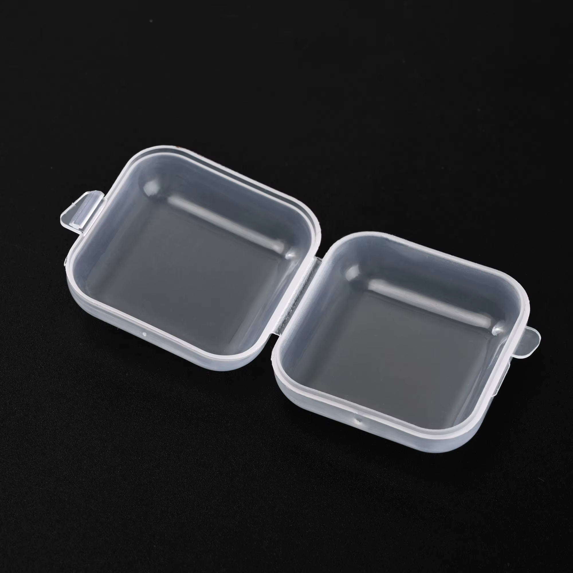 Mini boîtes carrées transparentes en plastique