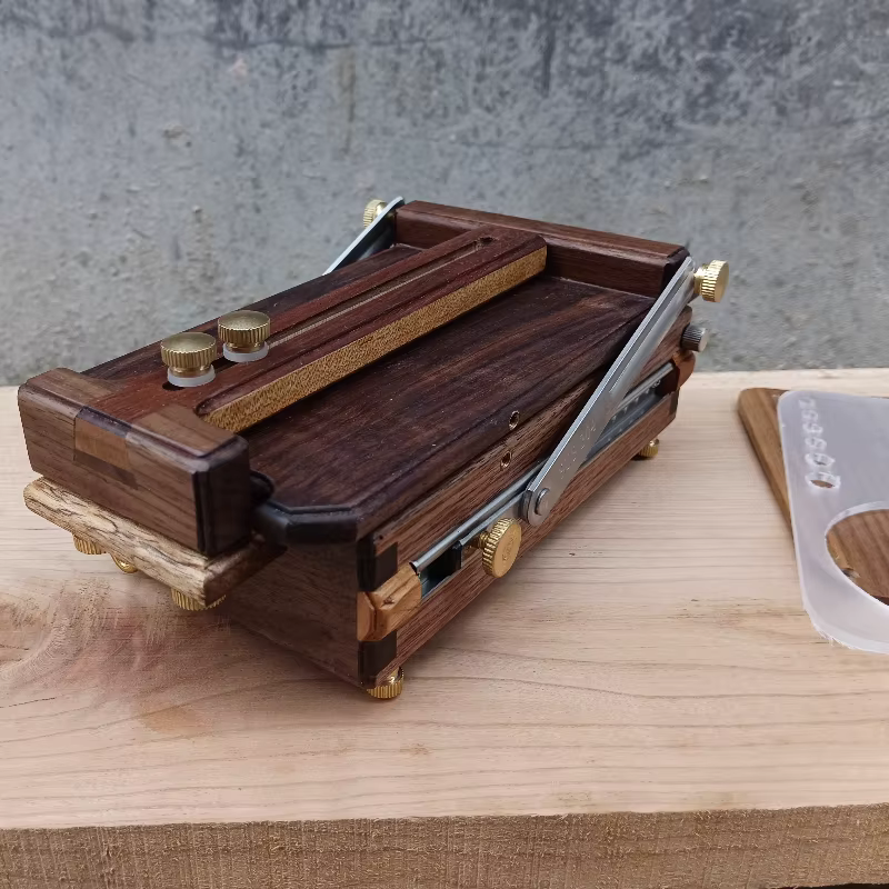 Petite boîte en bois monocouche 15.3x7.5x3.8cm